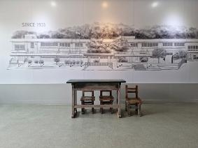 중앙현관 및 계단 벽화